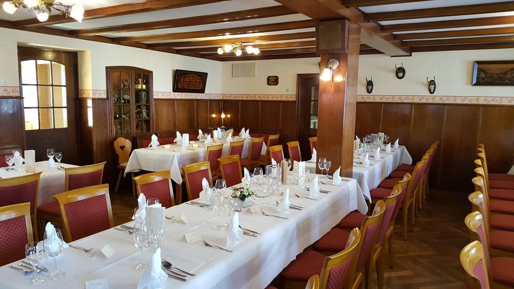 Gasthaus Zum Hirschen Рингсхайм Экстерьер фото